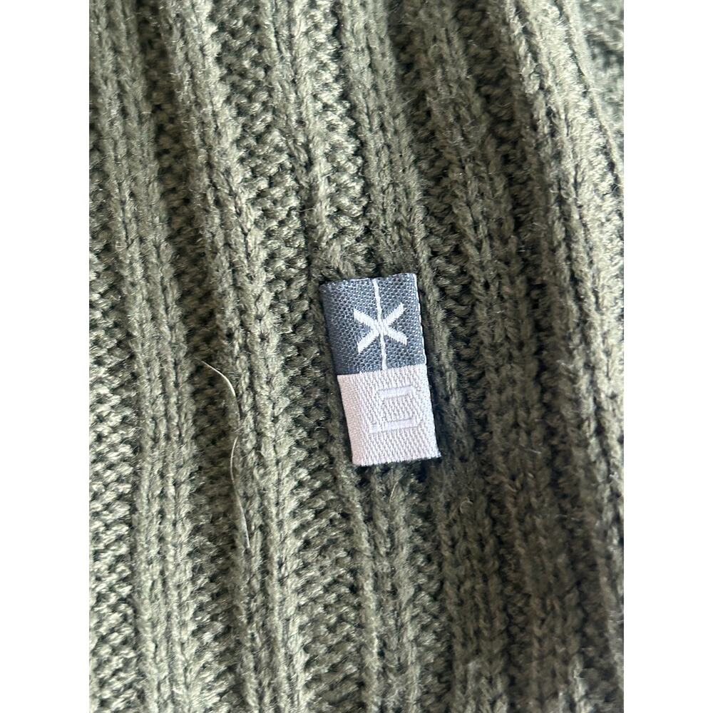 Sweater - Picture 4 of 4